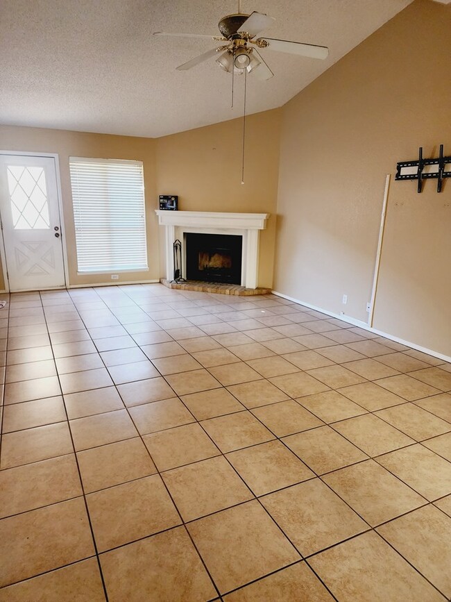 5221 Fairway Dr, San Angelo, TX 76904 - photo 4
