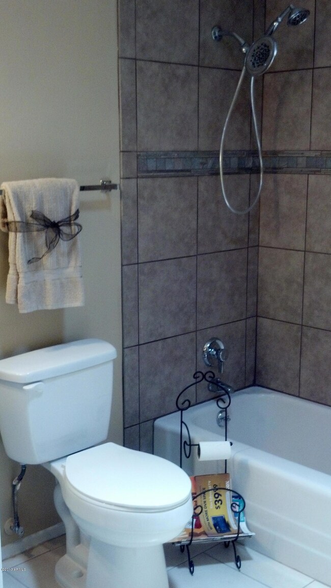 3814 W Echo Ln, Phoenix, AZ 85051 - photo 5