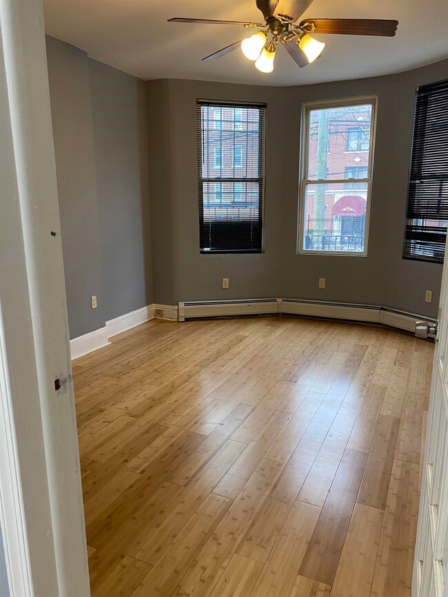 2274 John F. Kennedy Blvd, Jersey City, NJ 07304 - photo 5