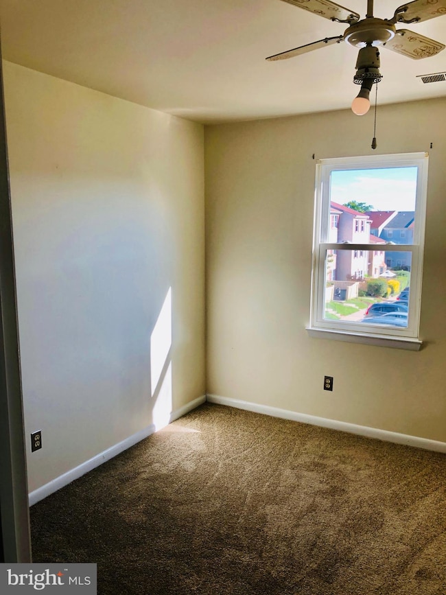 8 Appledowre Ct, Germantown, MD 20876 - photo 5