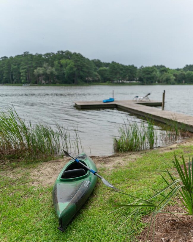 14264 Dogwood Ln, Belle Haven, VA 23306 - photo 5