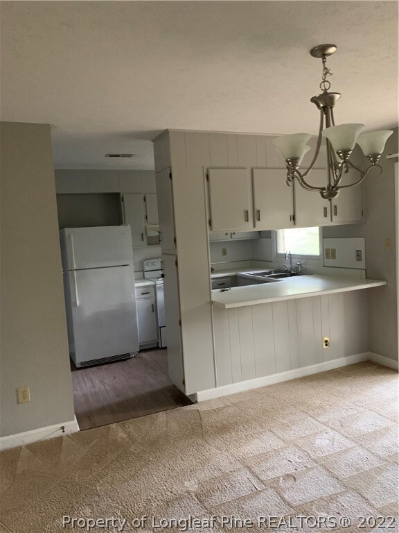 230 Pinecrest Dr unit 19, Fayetteville, NC 28305 - photo 4