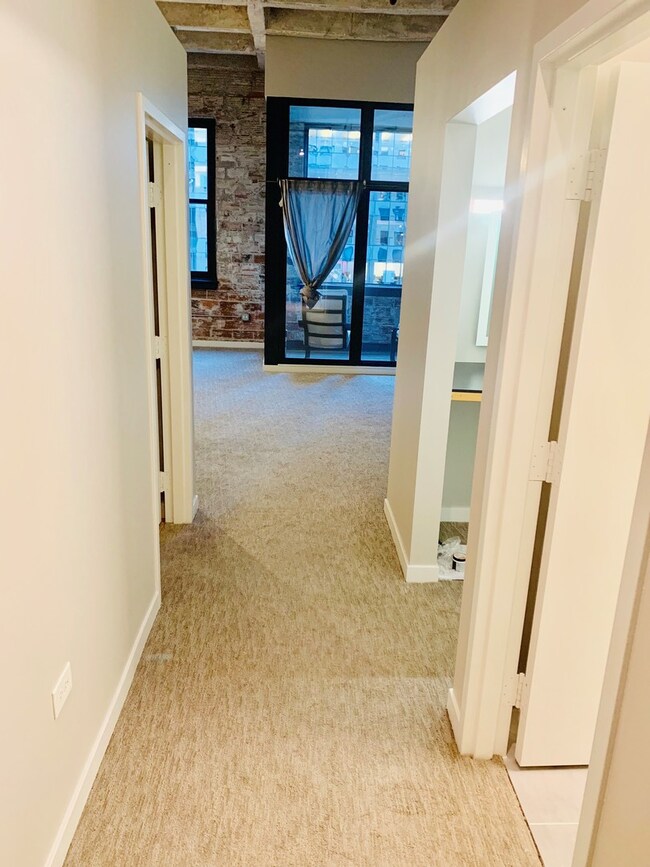 20 N State St unit 812, Chicago, IL 60602 - photo 2