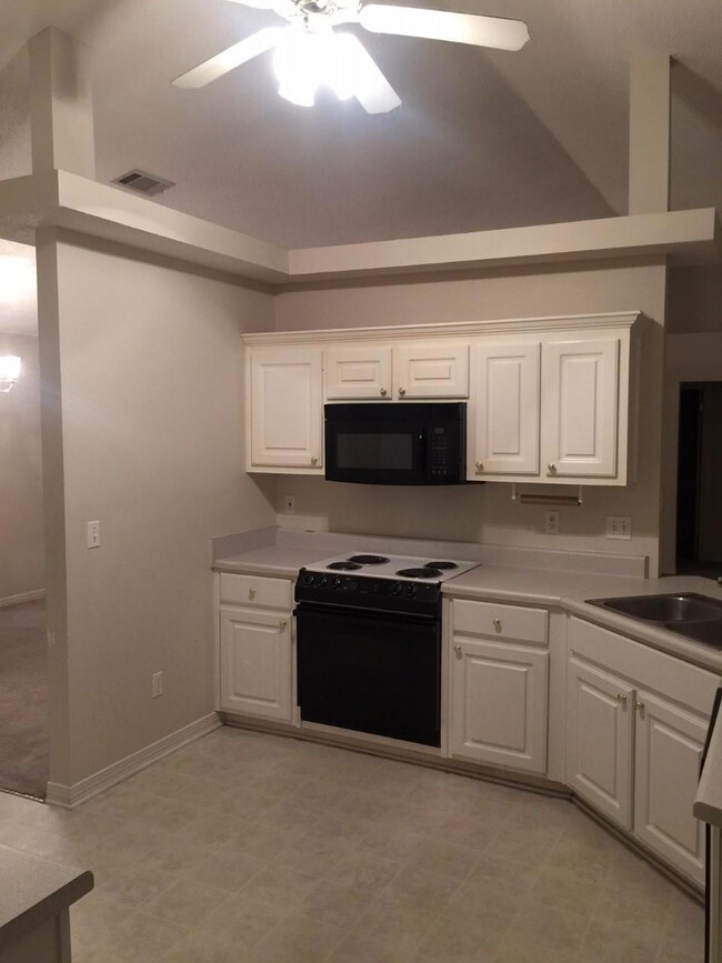 2707 Riverside Landing Dr (8)