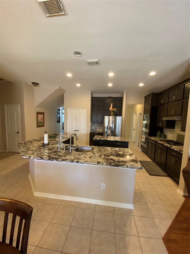 31827 Midlake Park, Conroe, TX 77385 - photo 3