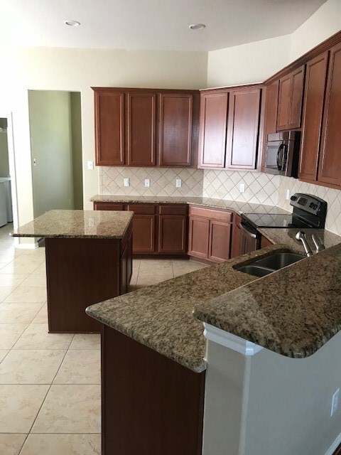 19930 Kendall Lake Dr, Richmond, TX 77407 - photo 7