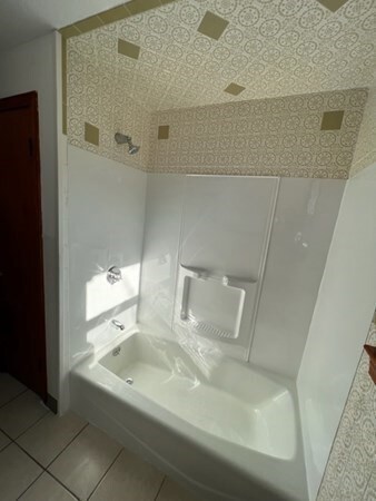 78 Plain St unit 2, Taunton, MA 02780 - photo 4