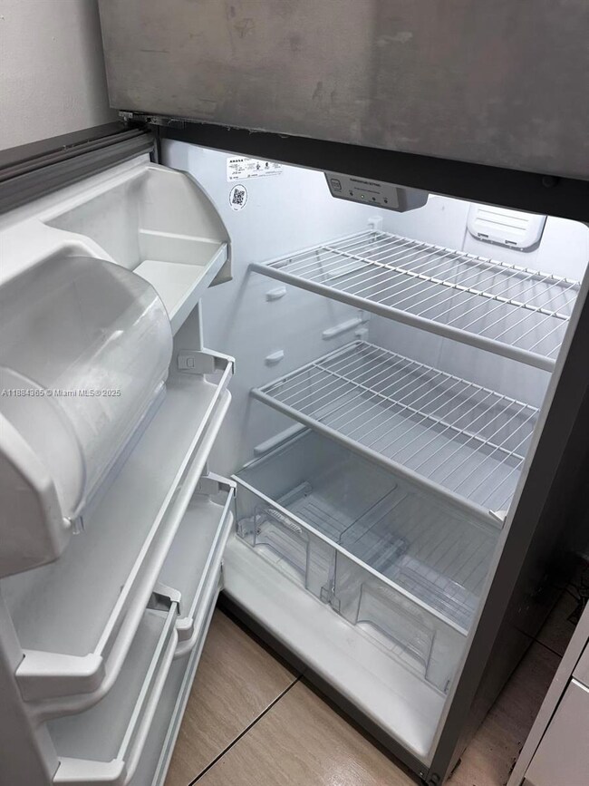 10124 Twin Lakes Dr unit 11D, Coral Springs, FL 33071 - photo 7