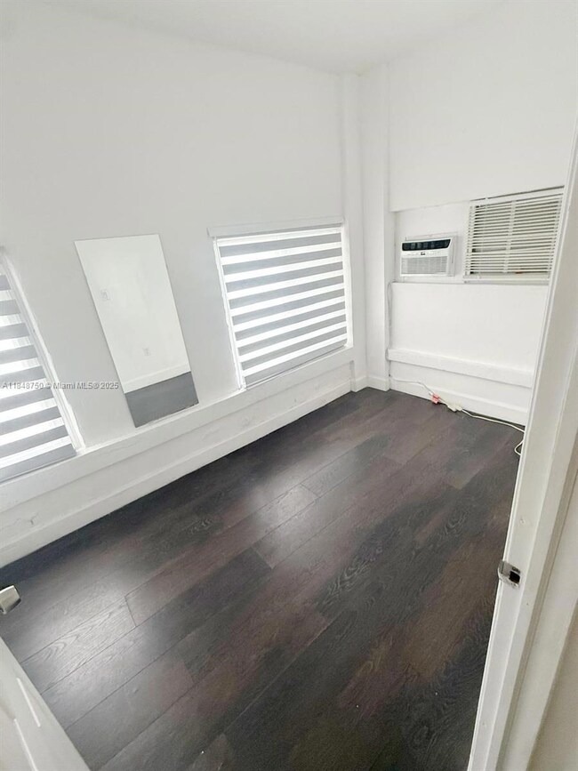 337 SW 10th Ave unit 3, Miami, FL 33130 - photo 4