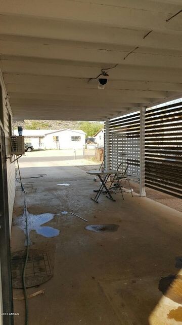 Spacious Carport