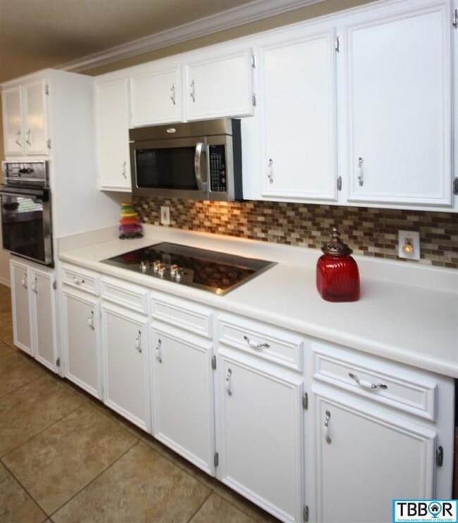 1201 Hawk Trail, Copperas Cove, TX 76522 - photo 4