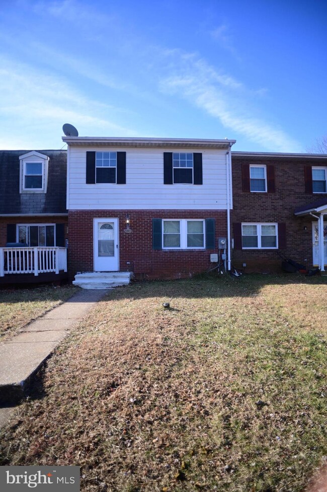 12304 Boncrest Dr, Reisterstown, MD 21136 - photo 2