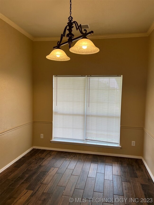 4823 S 197th East Ave, Broken Arrow, OK 74014 - photo 2