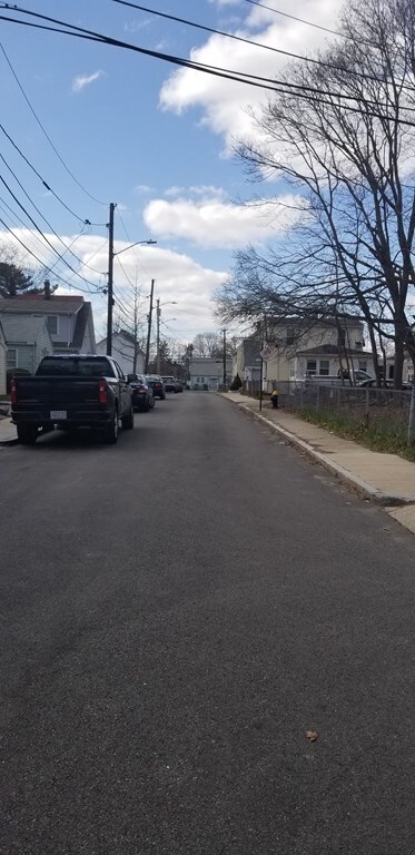 161 Neponset Valley Pkwy unit 6, Hyde Park, MA 02136 - photo 4