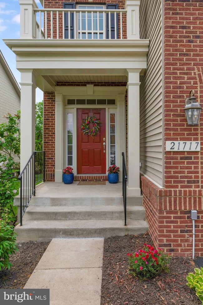 21717 Munday Hill Place, Broadlands, VA 20148 - photo 2