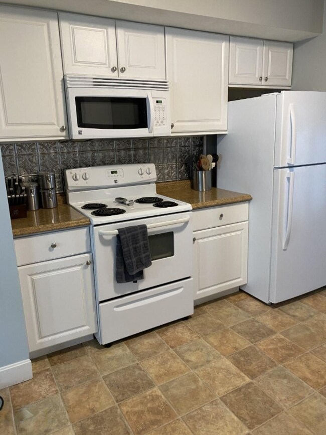 const kitchen 1