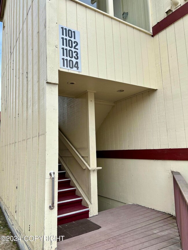 2410 Sentry Dr unit 1102, Anchorage, AK 99507 - photo 4