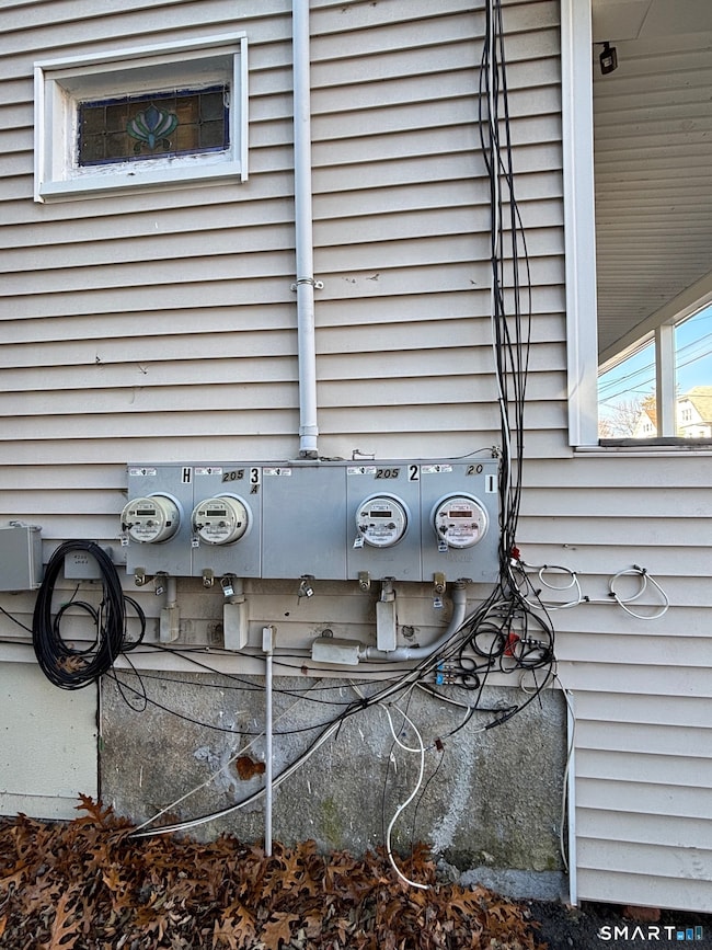 203 Lenox Ave unit 205, Bridgeport, CT 06605 - photo 3