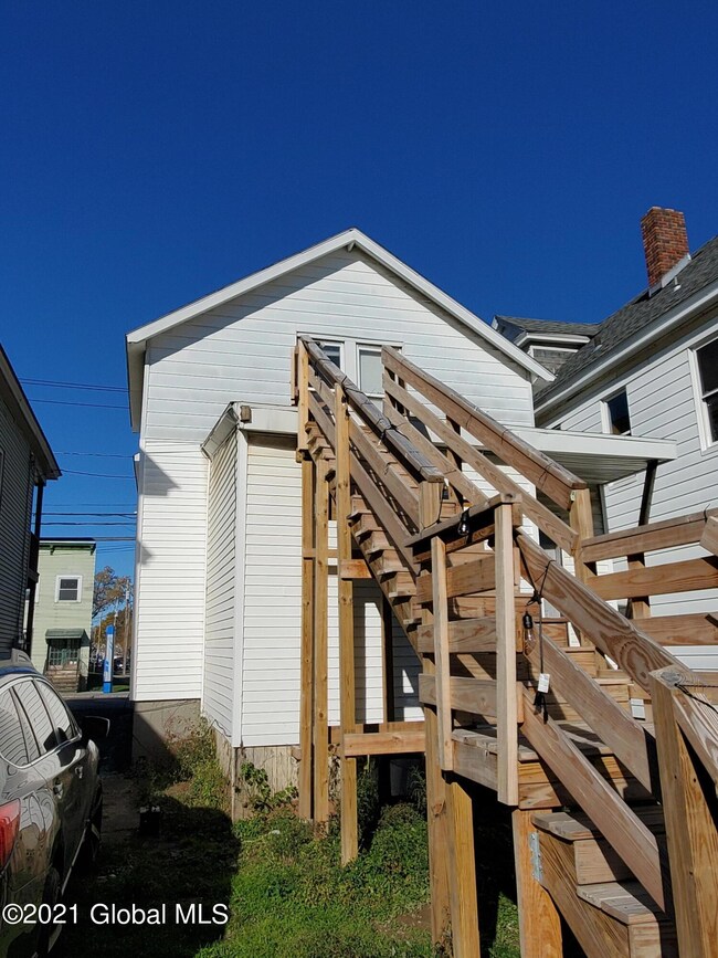 330 Second Ave, Albany, NY 12209 - photo 4