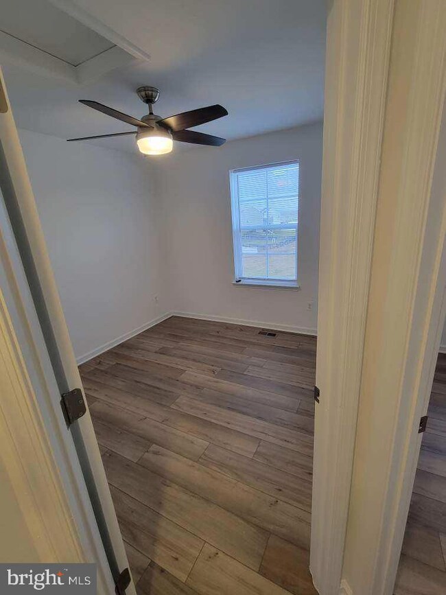 10 Colchester Ct, Bunker Hill, WV 25413 - photo 7