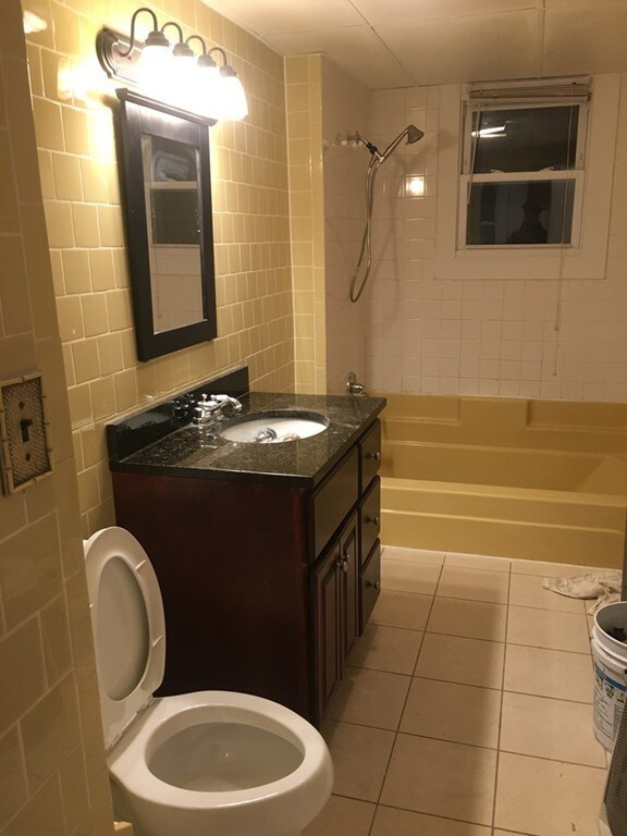 29 Bridgeport St unit 3, Worcester, MA 01604 - photo 7