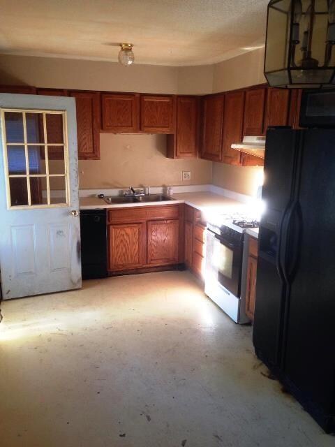 4015 E 28th St, Des Moines, IA 50317 - photo 4