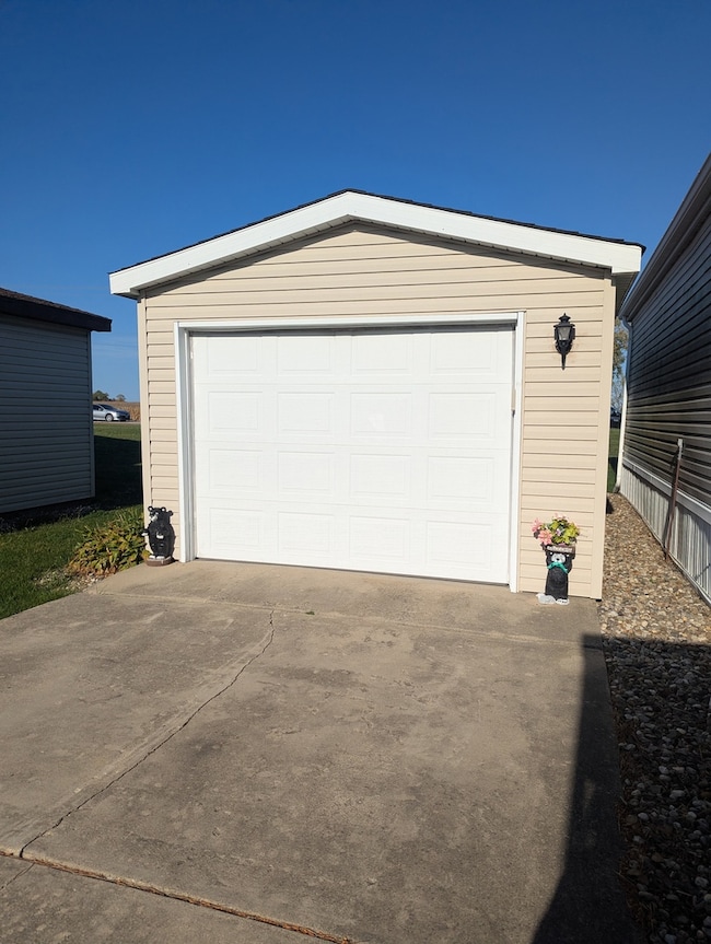 58 Swan Ln, Beecher, IL 60401 - photo 2