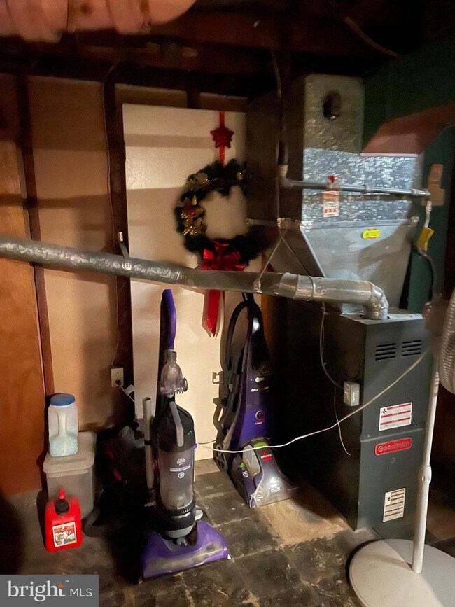 516 Page St, West Deptford, NJ 08096 - photo 7