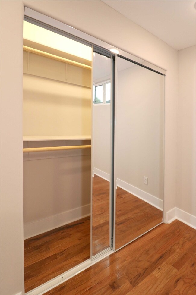 416 Avenue of Oaks St unit B, Houston, TX 77009 - photo 6