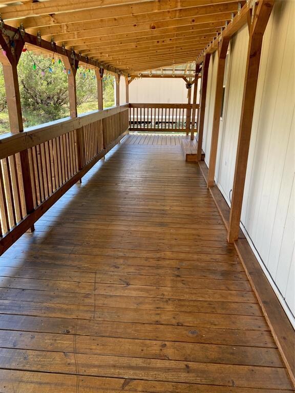 1100 Ridgeview Cir, Granbury, TX 76048 - photo 4