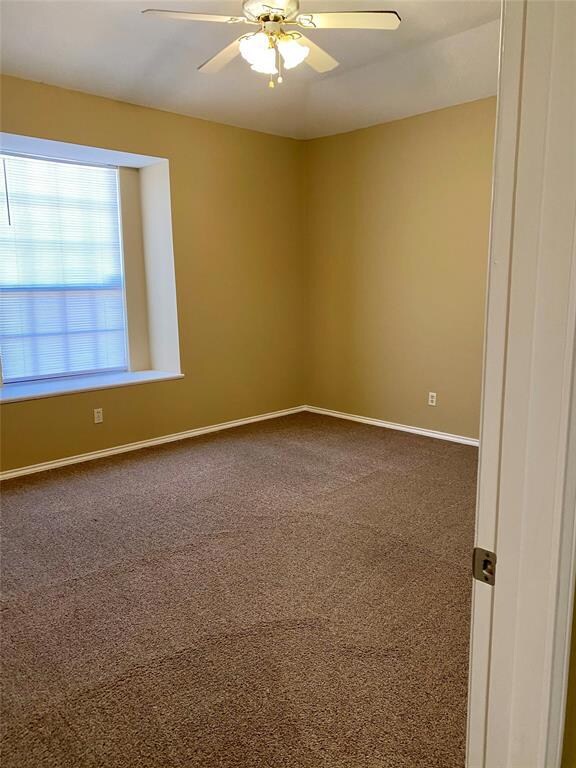 1144 Bent Oaks Dr, Denton, TX 76210 - photo 3