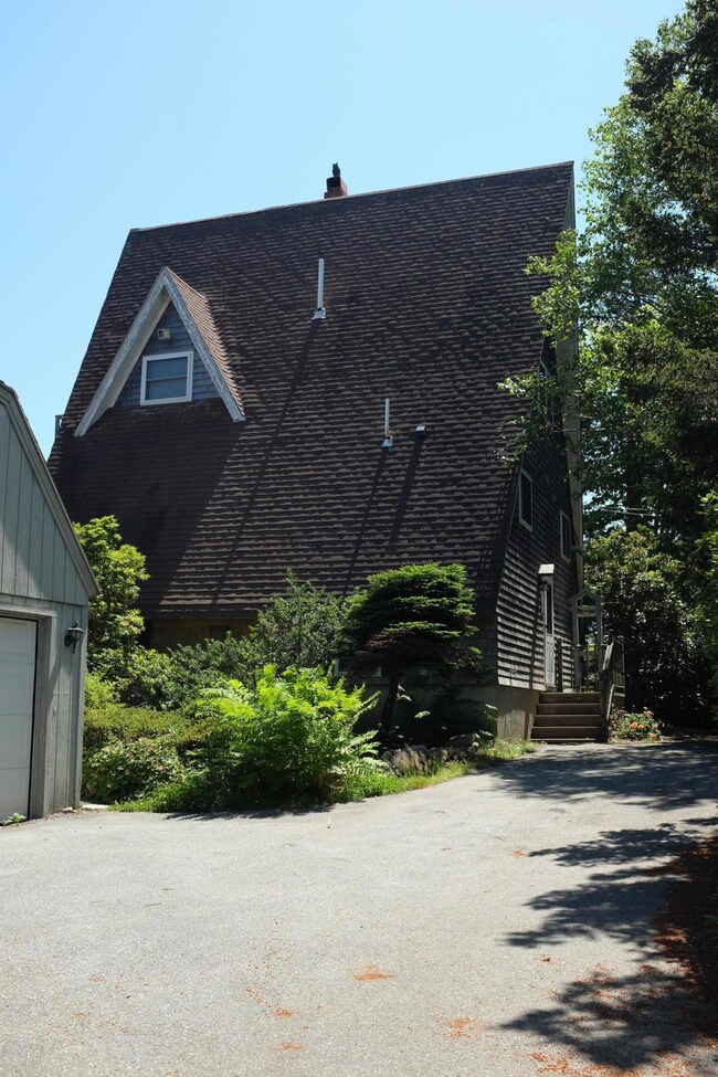 20 Bernard Rd, Bernard, ME 04612 - photo 3