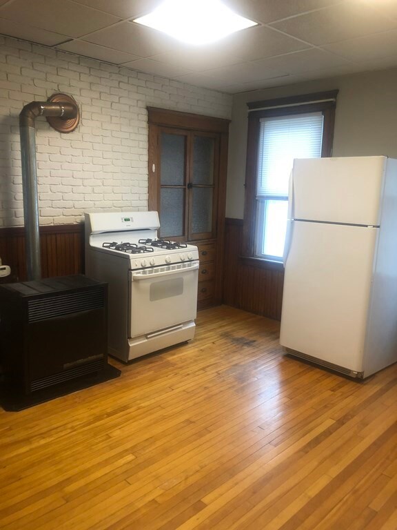 13 Greendale Ave, Worcester, MA 01606 - photo 7