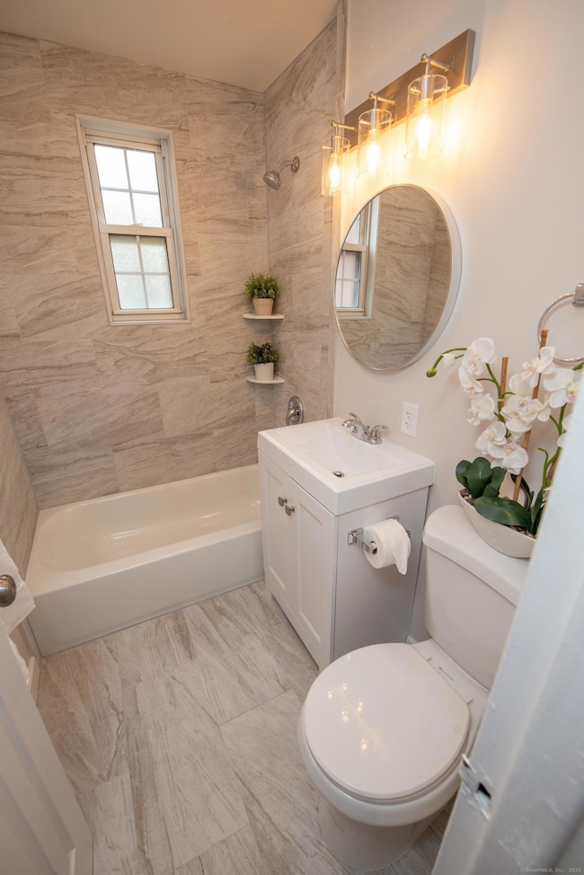 CUSTOM TILE WITH TUB/SHOWER COMBO