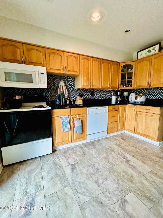 15 King James Ln, Atlantic Highlands, NJ 07716 - photo 4