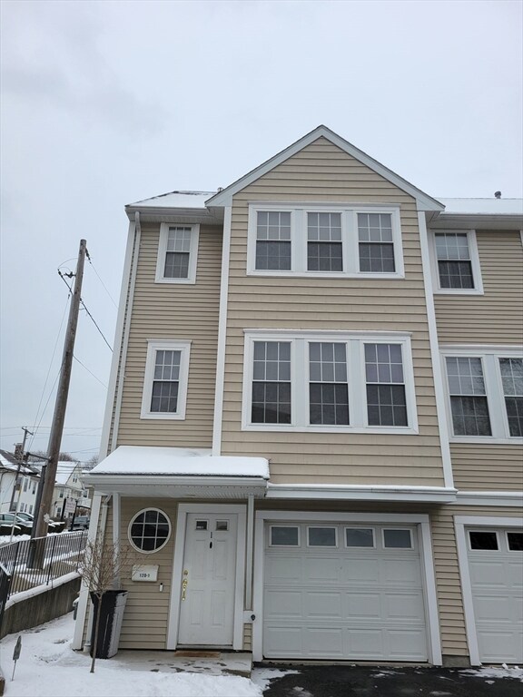 120 E Squantum St unit 1, Quincy, MA 02171 - photo 2
