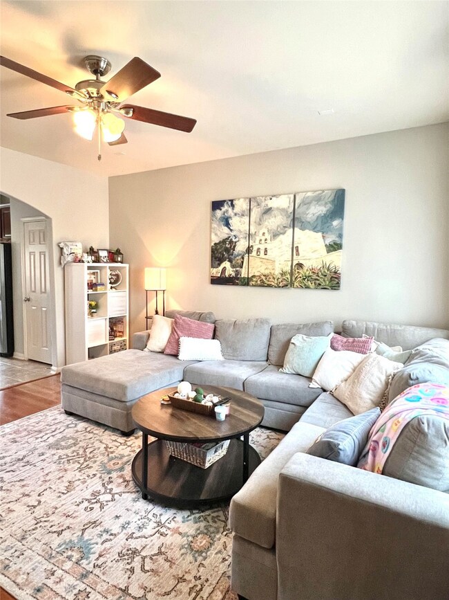 9006 Laverne Crescent, Houston, TX 77080 - photo 5