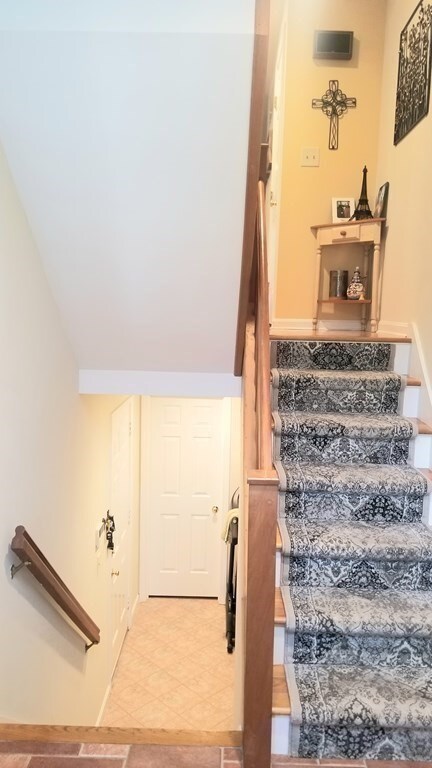 3803 Knightsbridge Close, Worcester, MA 01609 - photo 6