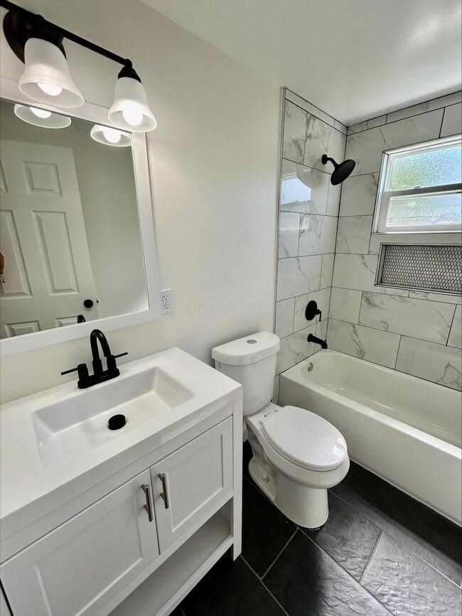 3901 Briggs Rd, Columbus, OH 43228 - photo 7