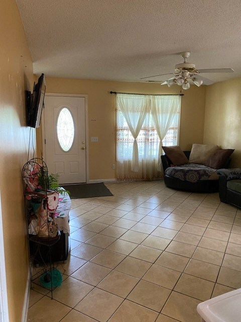 207 Golden Rod Ln, Dalton, GA 30721 - photo 2