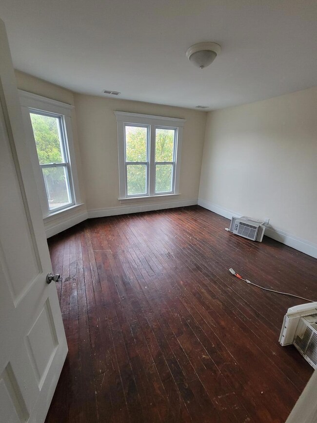 19 1/2 S Wheatland Ave, Columbus, OH 43204 - photo 5