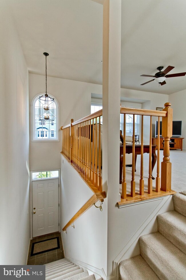 10318 Lantern Ln, Hagerstown, MD 21740 - photo 2