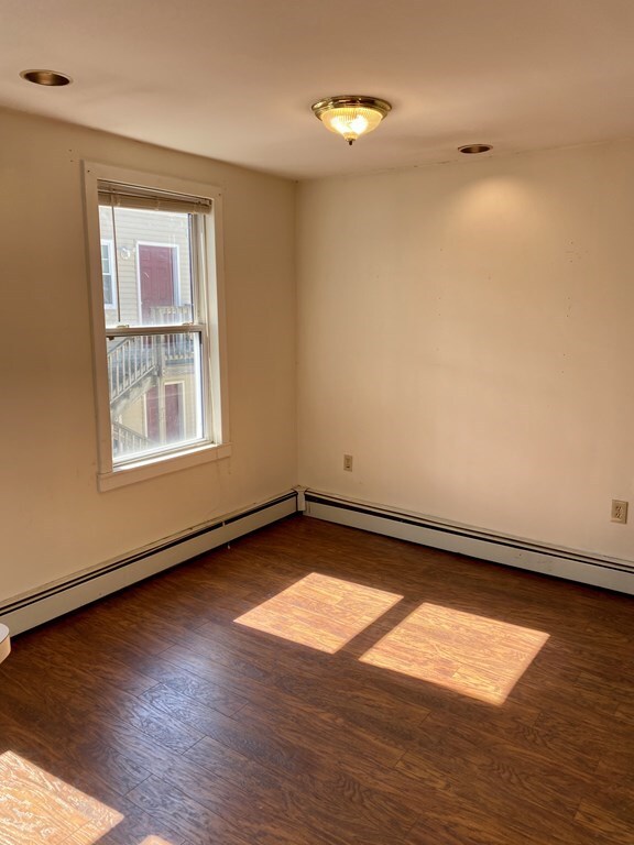 18 Mitchell St unit 3, Boston, MA 02127 - photo 3