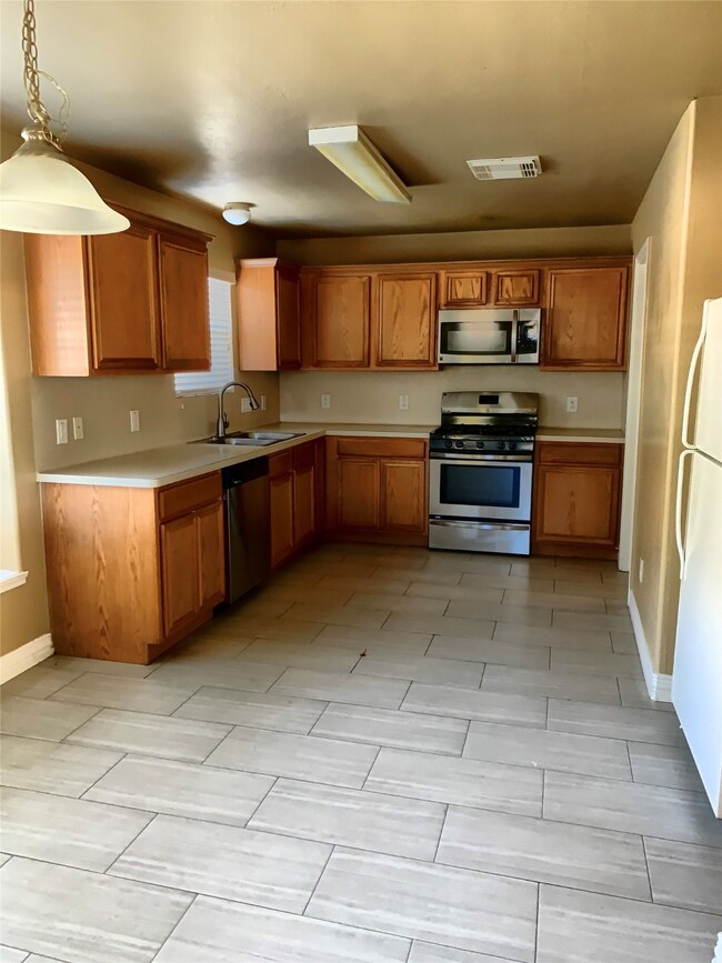 8507 Black Tern Ln, Houston, TX 77040 - photo 7