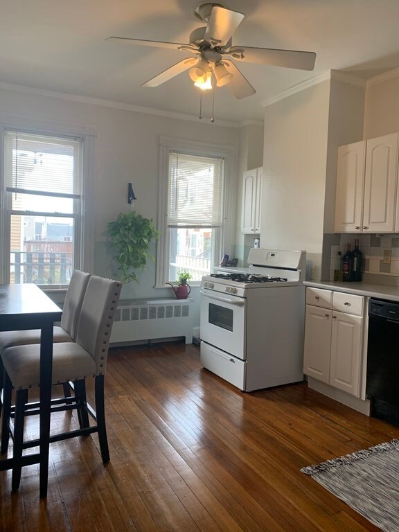 657 E 7th St unit 2, Boston, MA 02127 - photo 5