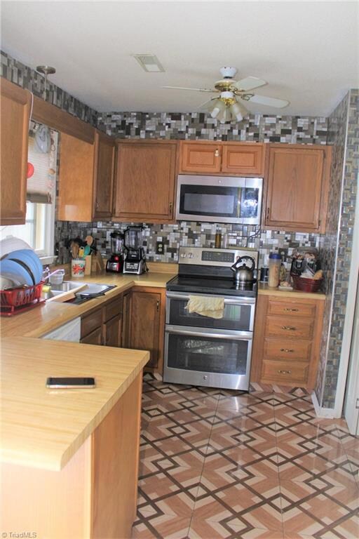 2732 Ingram Rd, High Point, NC 27263 - photo 4