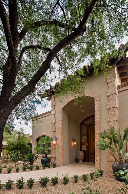 007_Grand Front Entry