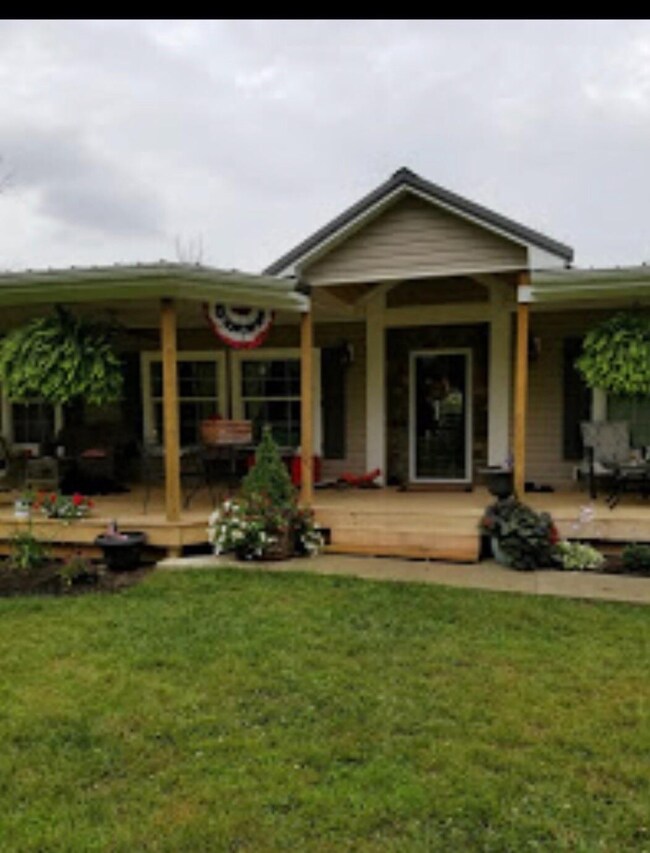 518 Indian Creek Rd, Harrodsburg, KY 40330 - photo 2