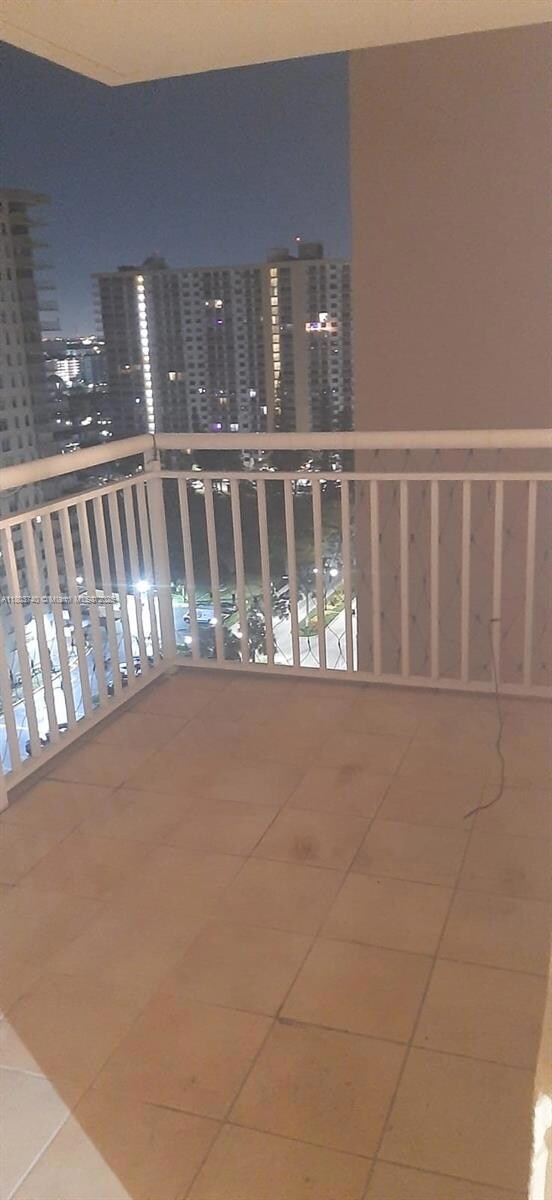 Winston Towers 200 unit 1711, Sunny Isles Beach, FL 33160 - photo 2