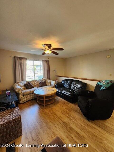 3950 Hunters Ridge Dr unit 1, Lansing, MI 48911 - photo 4